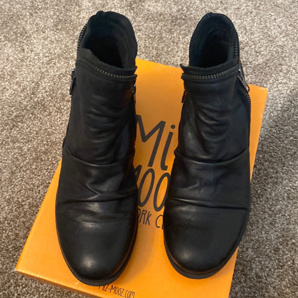 Mix-Mooz ankle boots